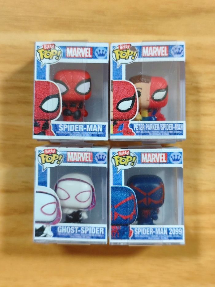 Lot 4 Figurines Bitty Pop! - Spider-Man, Peter Parker/Spider-Man, Ghost-Spider & Spider-Man 2099 (Marvel Comics)