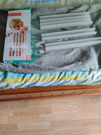 rail "gum" de protection  barre de  lit à barreaux