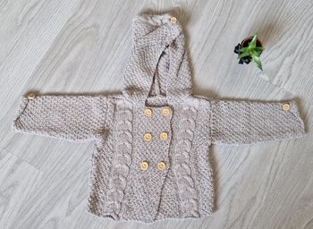 Manteau/gilet tricoté main - 2 ans