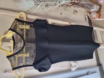 petite robe noir influx taille XS