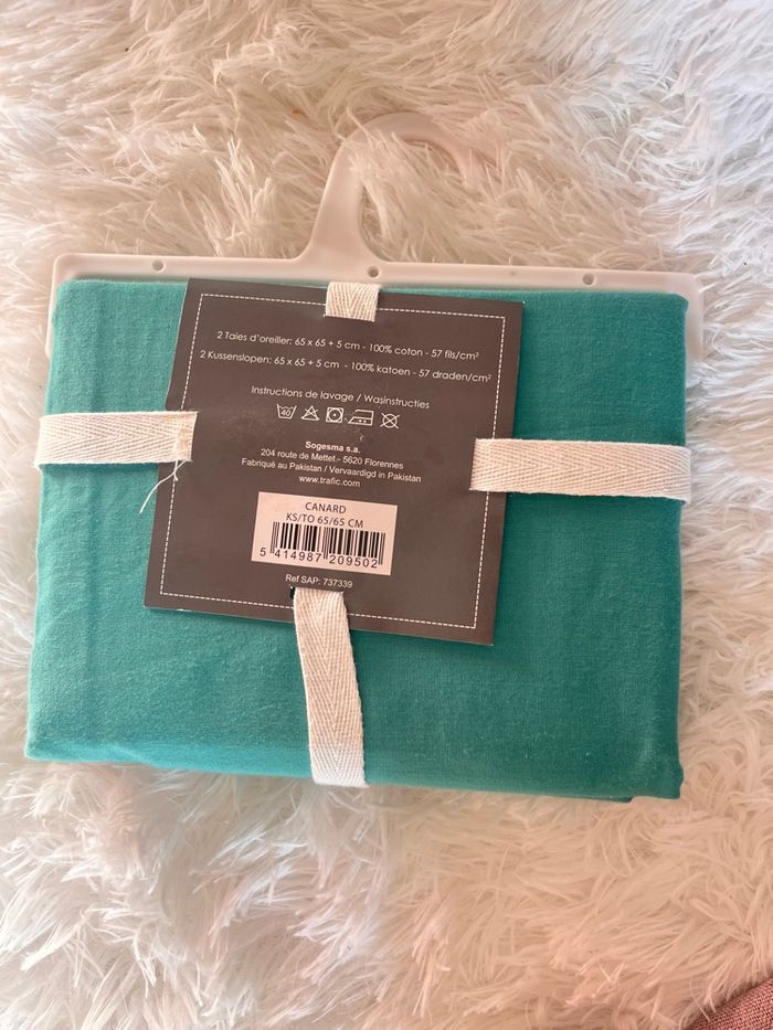 2 taies d’oreiller - photo numéro 2