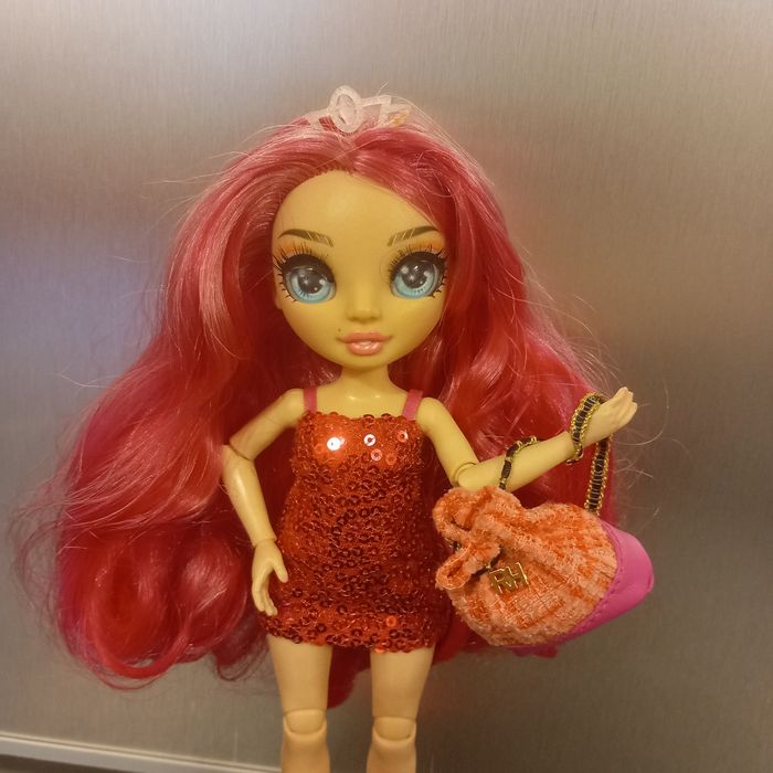 Poupée Rainbow High Stella - photo numéro 2