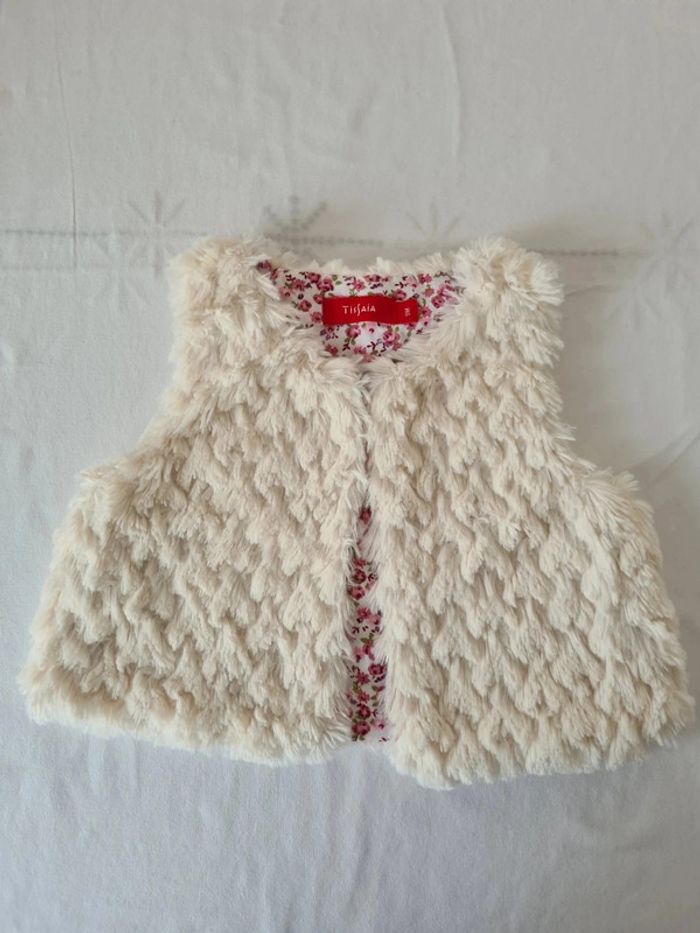 Gilet Tissai comme neuf 9 mois