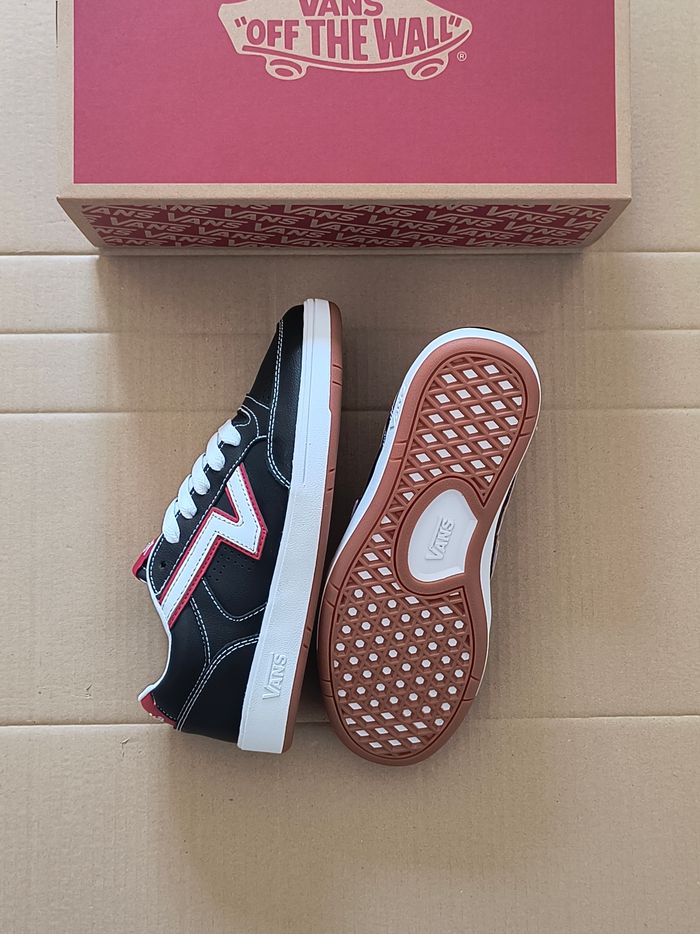 Baskets chaussures vans old skool noir taille 38.5 - photo numéro 2