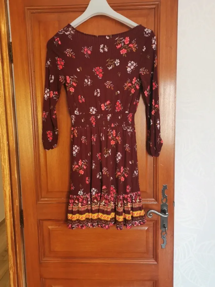 Robe bordeaux imprimé fleurs taille S - photo numéro 4