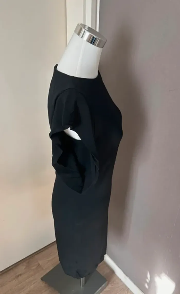 Zara robe noire pour soirée Manches bouffante femme, taille L/40 - photo numéro 4