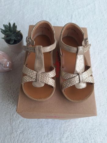 Sandales dorés cuir