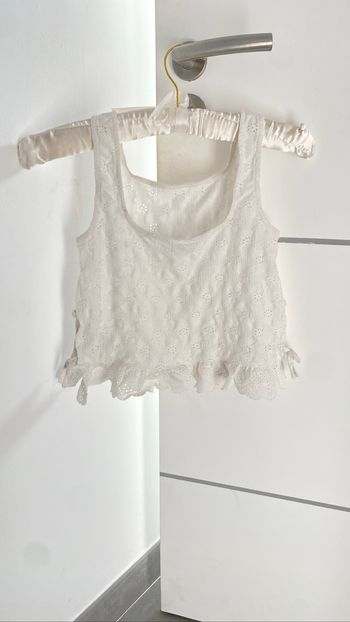 Top bébé fille blanc en broderie - Volants élégants