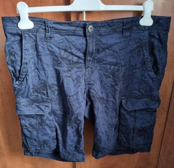 Short bleu marine motifs palmiers 48