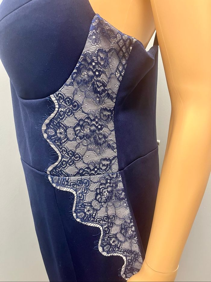 Robe élégante marine lipsy - photo numéro 6