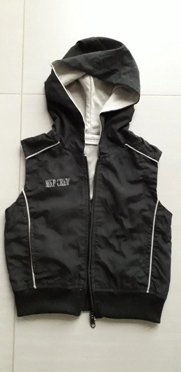 Gilet zippé à capuche 24 mois
