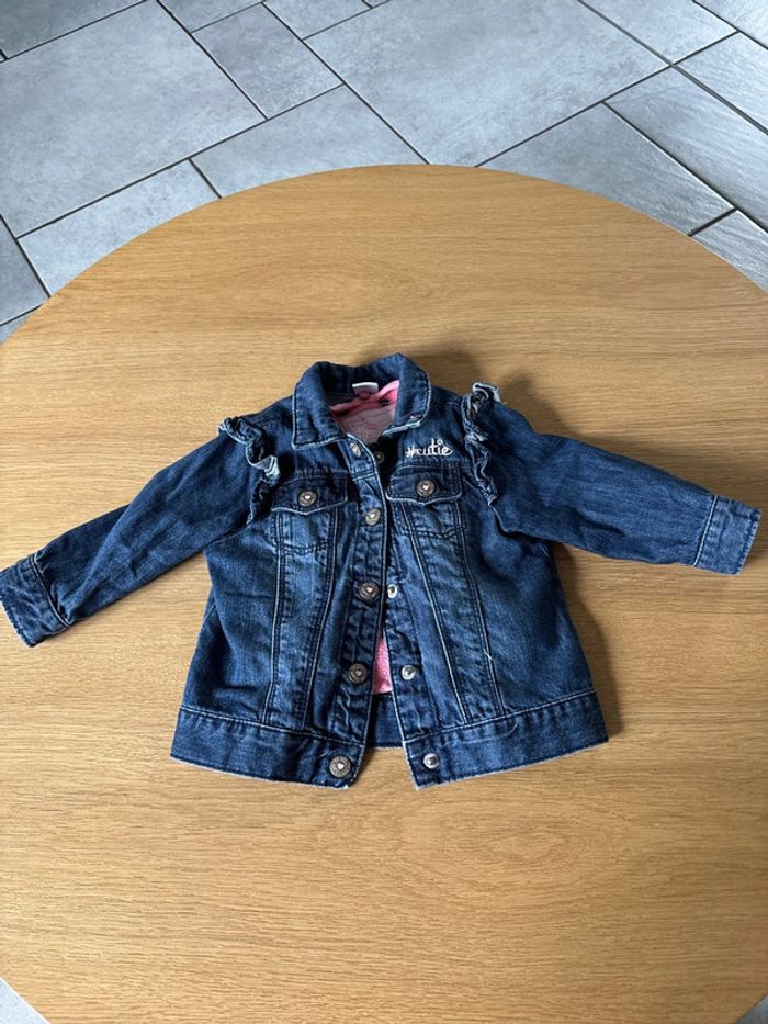 Veste en jean 9 mois fille comme neuve