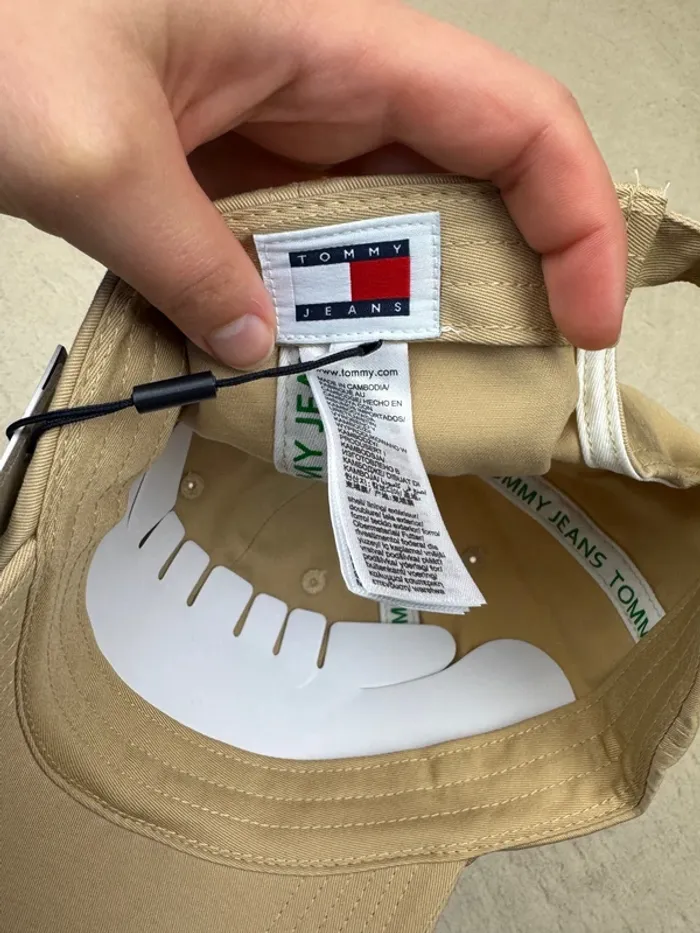 Casquette Tommy Hilfiger Beige Logo Brodé Neuve - photo numéro 7