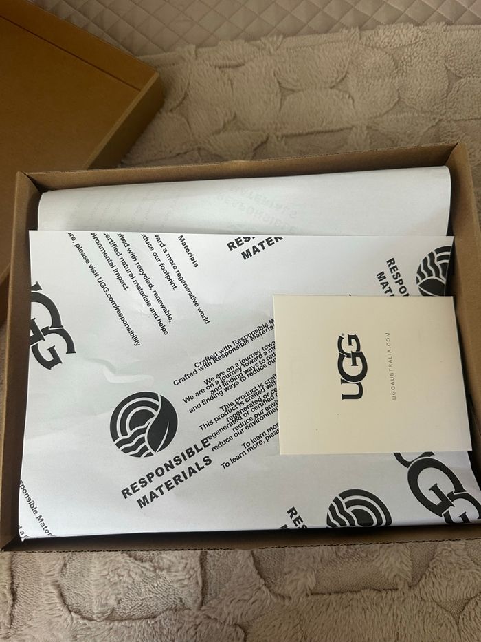 UGG Tazz beige - photo numéro 3