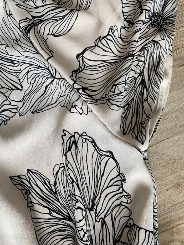 Jolie Robe H&M taille L - photo numéro 2