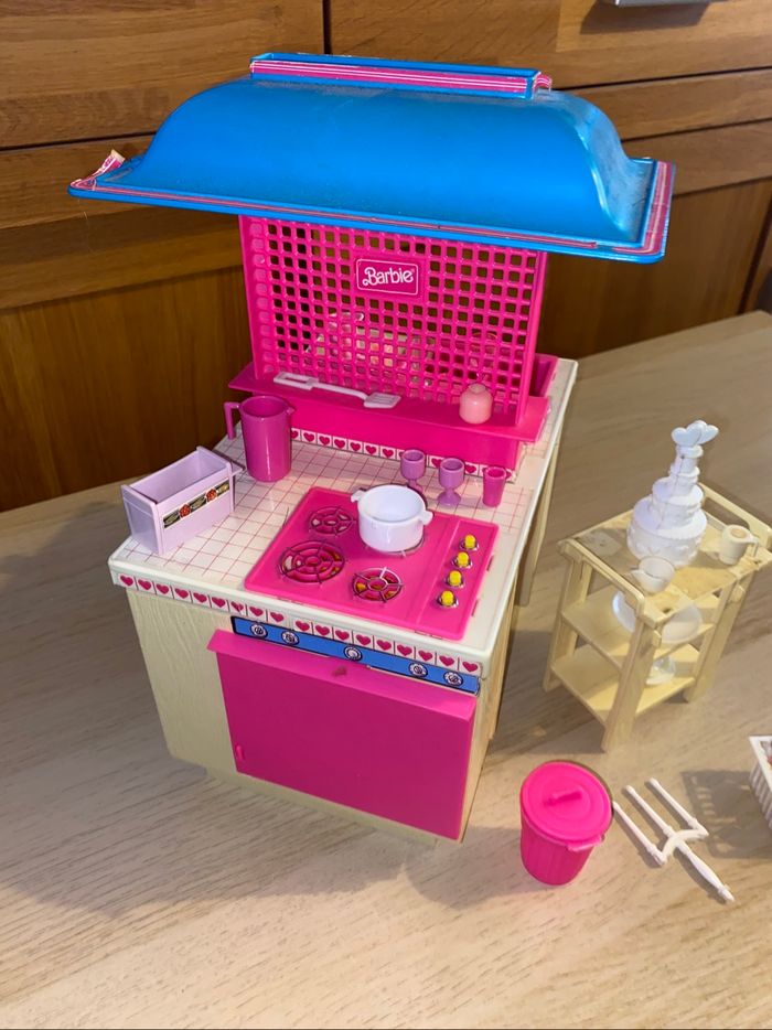Barbie Mattel poupee 1984 kitchen cuisine cuisinière dream rêve ensueno cucina - photo numéro 2