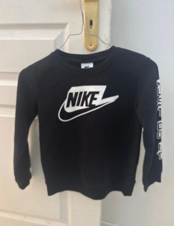 Pull Nike 