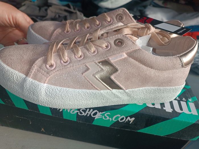 Sneakers Mustang taille 36 - photo numéro 4