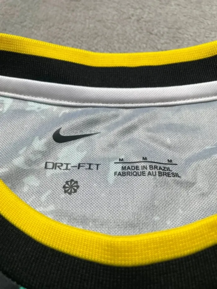 Maillot concept foot Brésil vert noir édition Cathédrale taille M - photo numéro 7