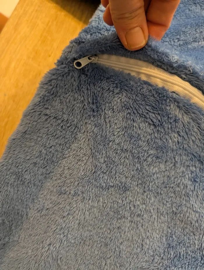 Superbe combinaison stitch avec boutons et tirette a l'arrière taille 100cm - photo numéro 8