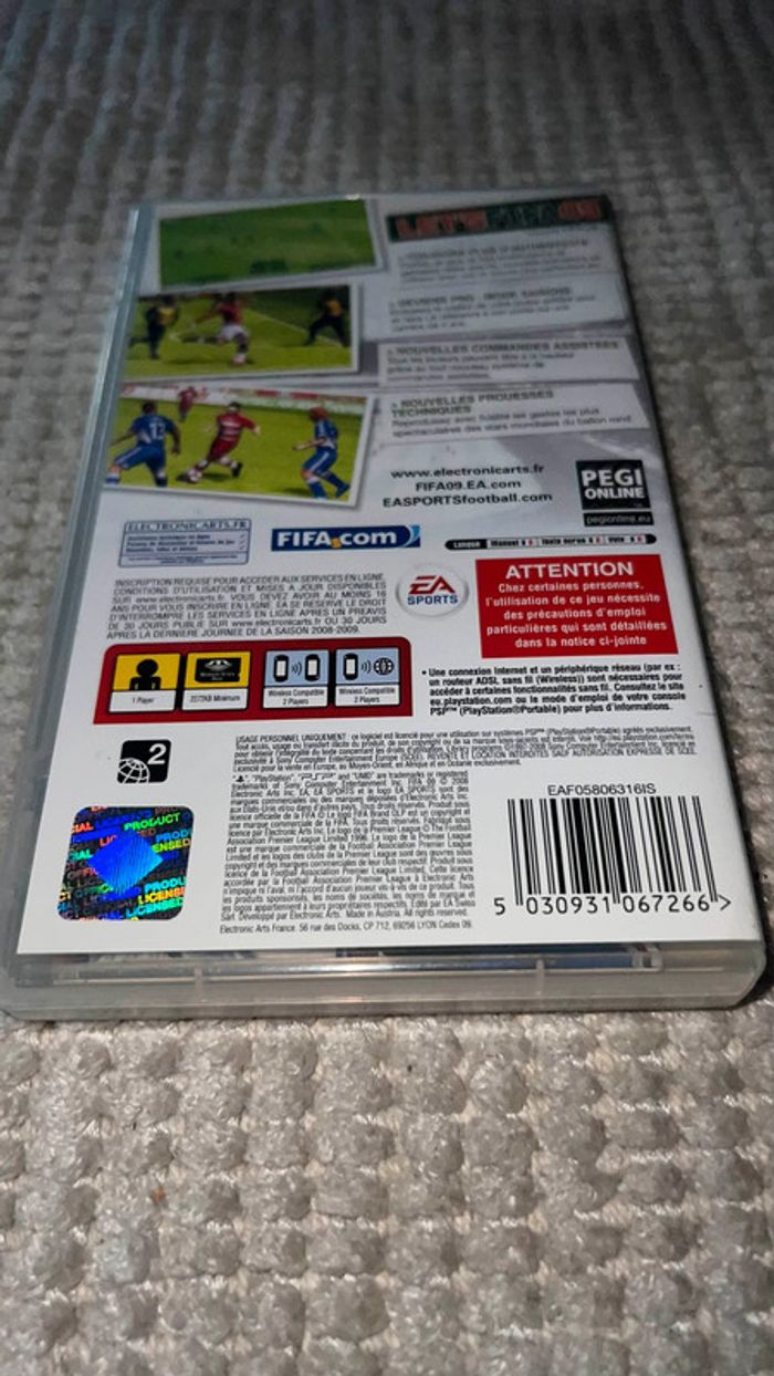 FIFA 09 Psp - Complet - photo numéro 4