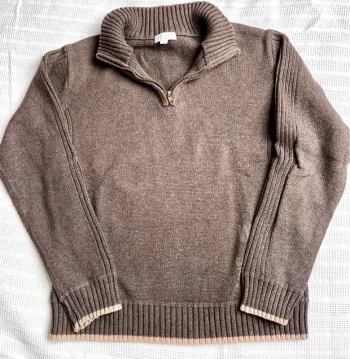 Pull camionneur. 8 ans