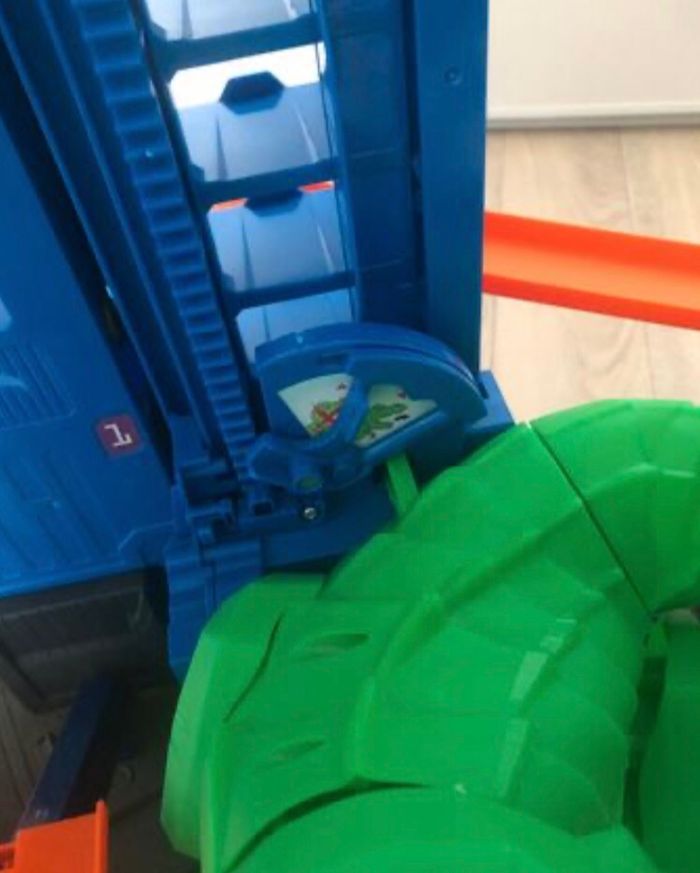 Ultimate gararage t-rex hot wheels - photo numéro 3