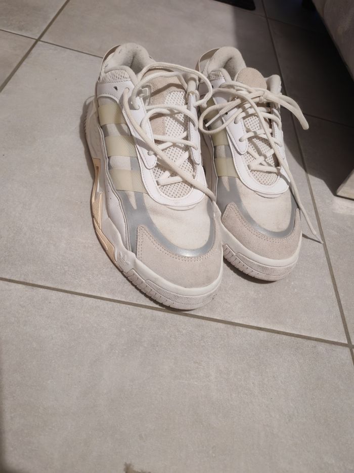 Chaussures Adidas