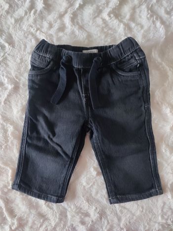 Short gris noir okaidi taille 3 ans 98cm