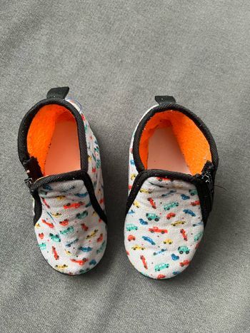 Chaussons montant 23