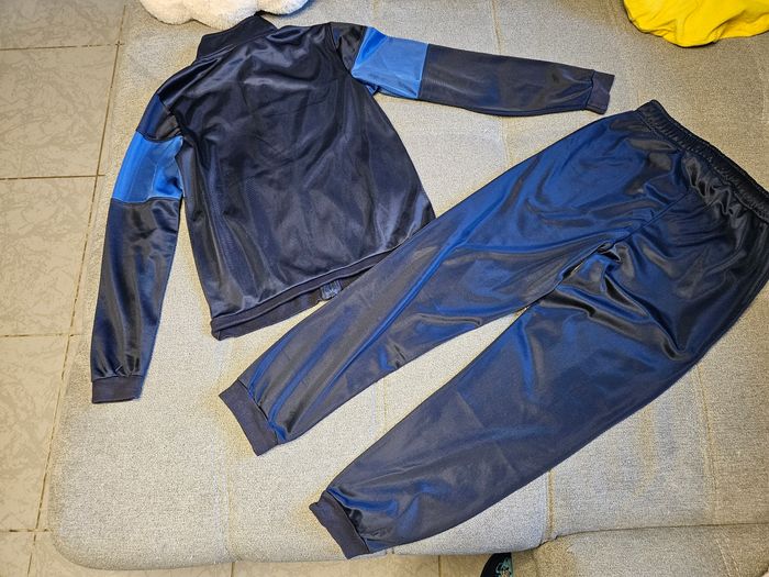 Ensemble de jogging - photo numéro 9