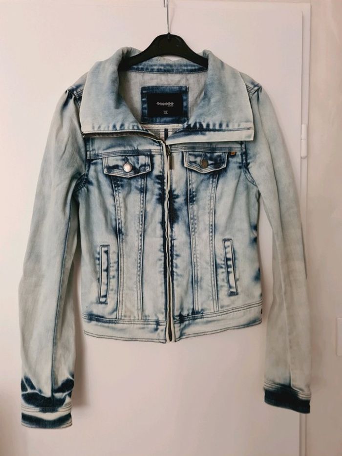 Veste courte en jean Bonobo XS bleu clair délavé tie and dye