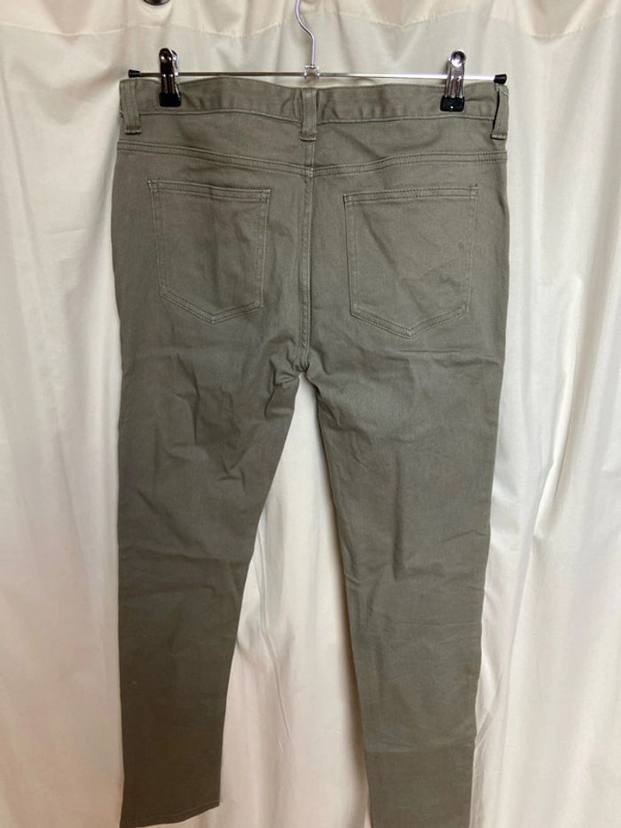 Jeans kaki neuf - photo numéro 4