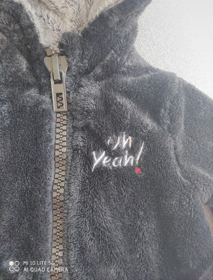 Veste polaire Mickey begummy 9 10 ans. - photo numéro 3
