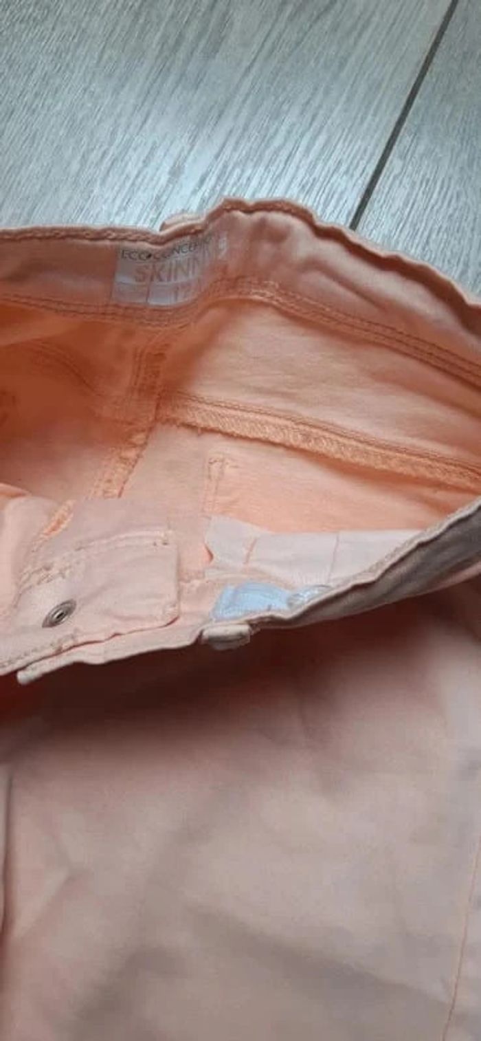 Pantalon skinny abricot kiabi 12 ans neuf jamais porté - photo numéro 2