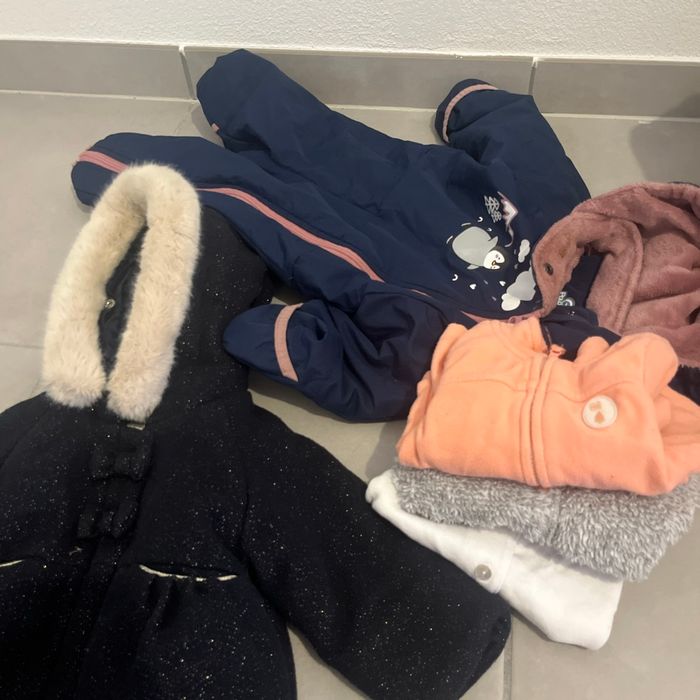 Lot vêtements fille 12 mois - photo numéro 7