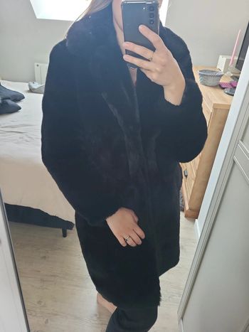 Manteau fausse fourrure