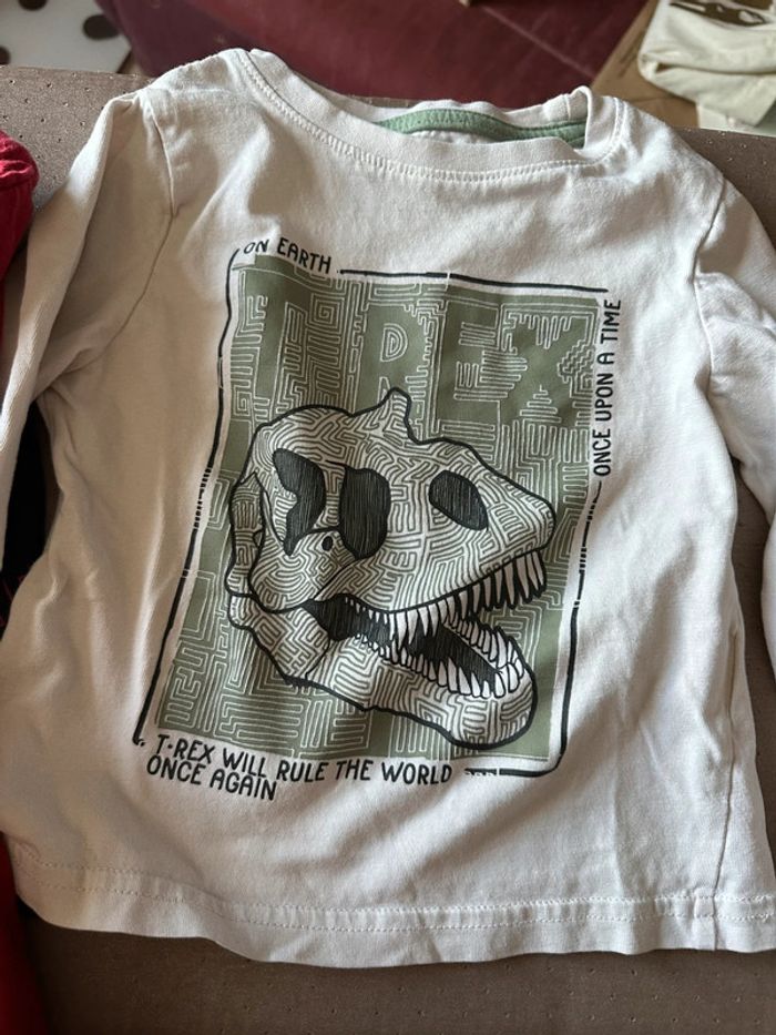3 tee-shirts manches longues 3 ans - photo numéro 2