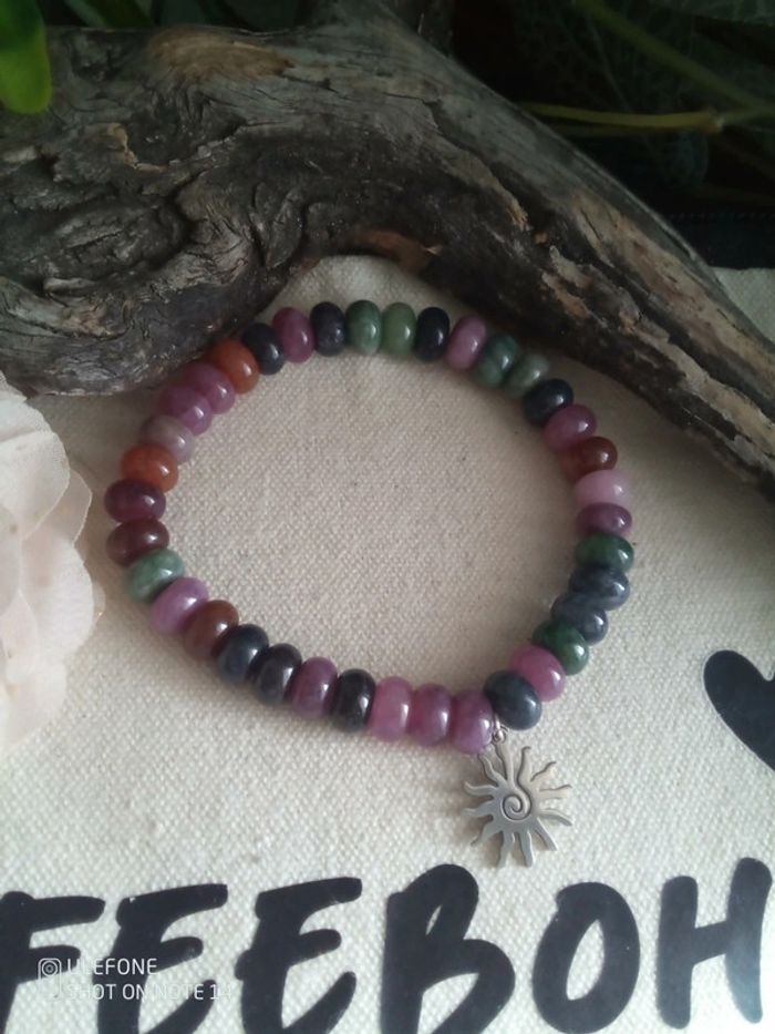 Bracelet pierres de tourmaline et soleil argenté