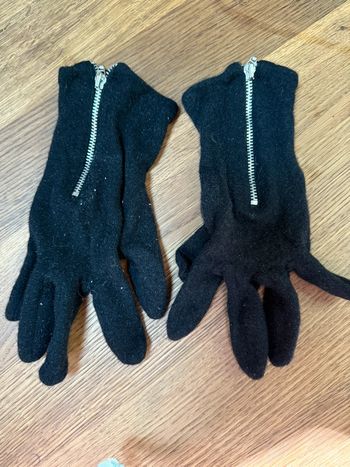 Gant noir kiabi avec fermeture taille unique