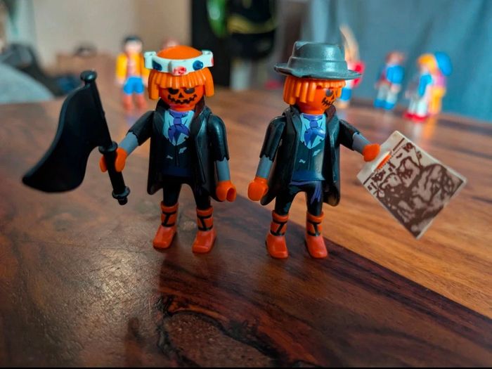 Lot personnages playmobil - photo numéro 3