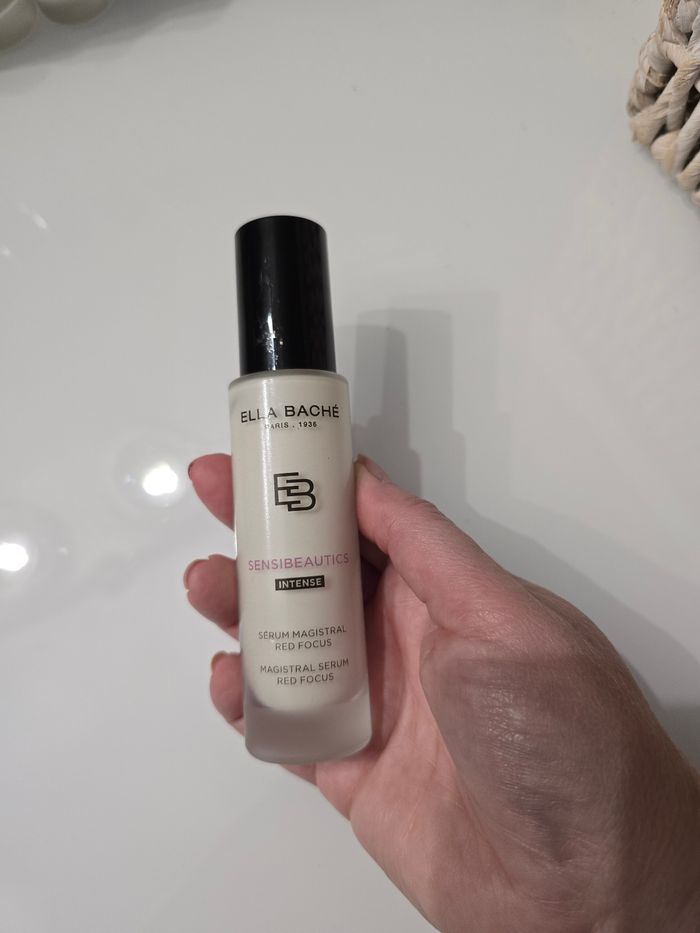 Sérum magistral red focus Ella Baché neuf