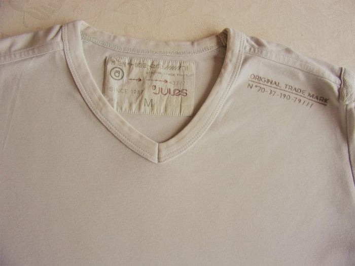 Tee shirt en V numéroté - M - photo numéro 3