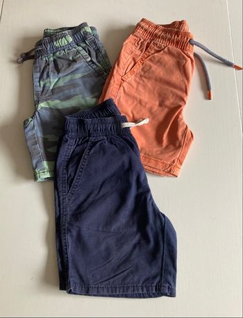 Lot 3 shorts