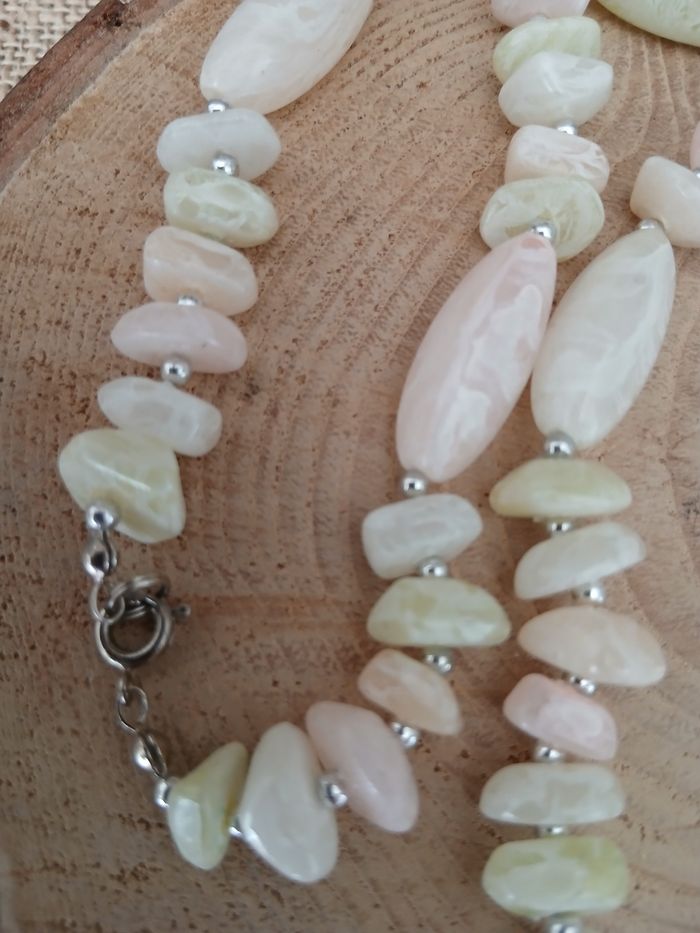 Collier blanc crème vert rose argenté - photo numéro 5