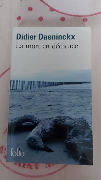 Livre La mort en dédicace