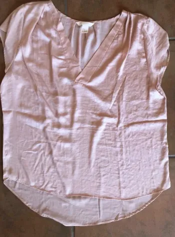 Haut/top  rose  poudré  satin H&M état  neuf  (44)