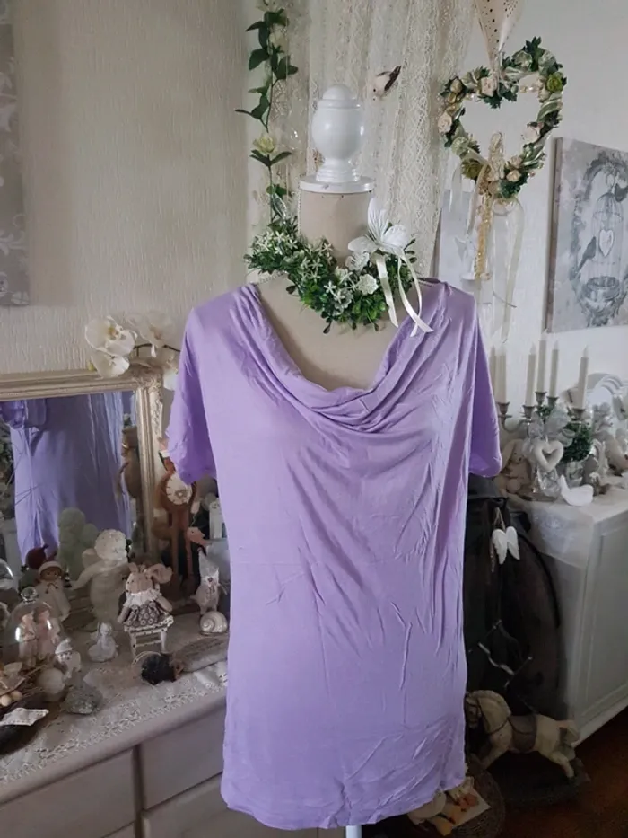Haut parme/violet Women Only T 4