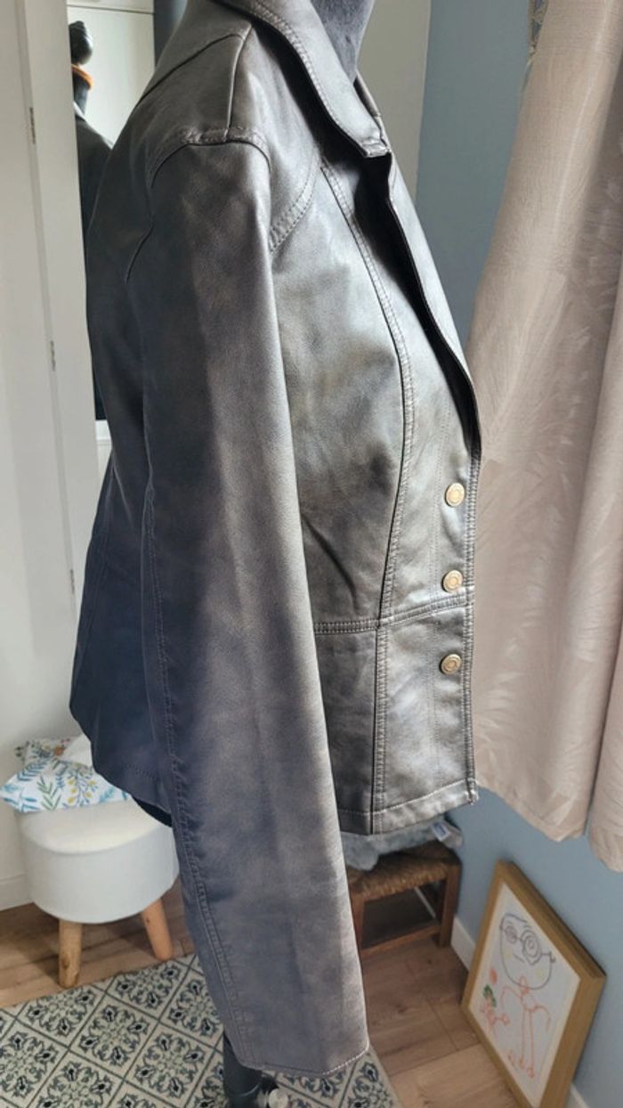 Veste perfecto similicuir Stradivarius - photo numéro 3