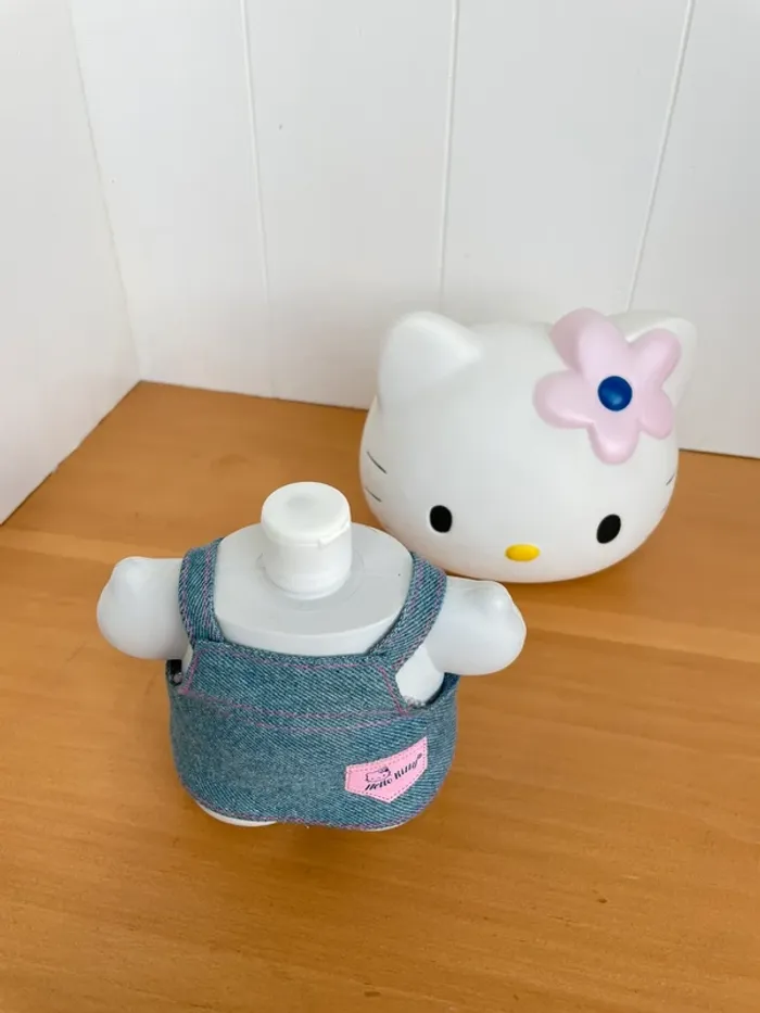 Figurine bouteille Hello Kitty Vintage - photo numéro 4
